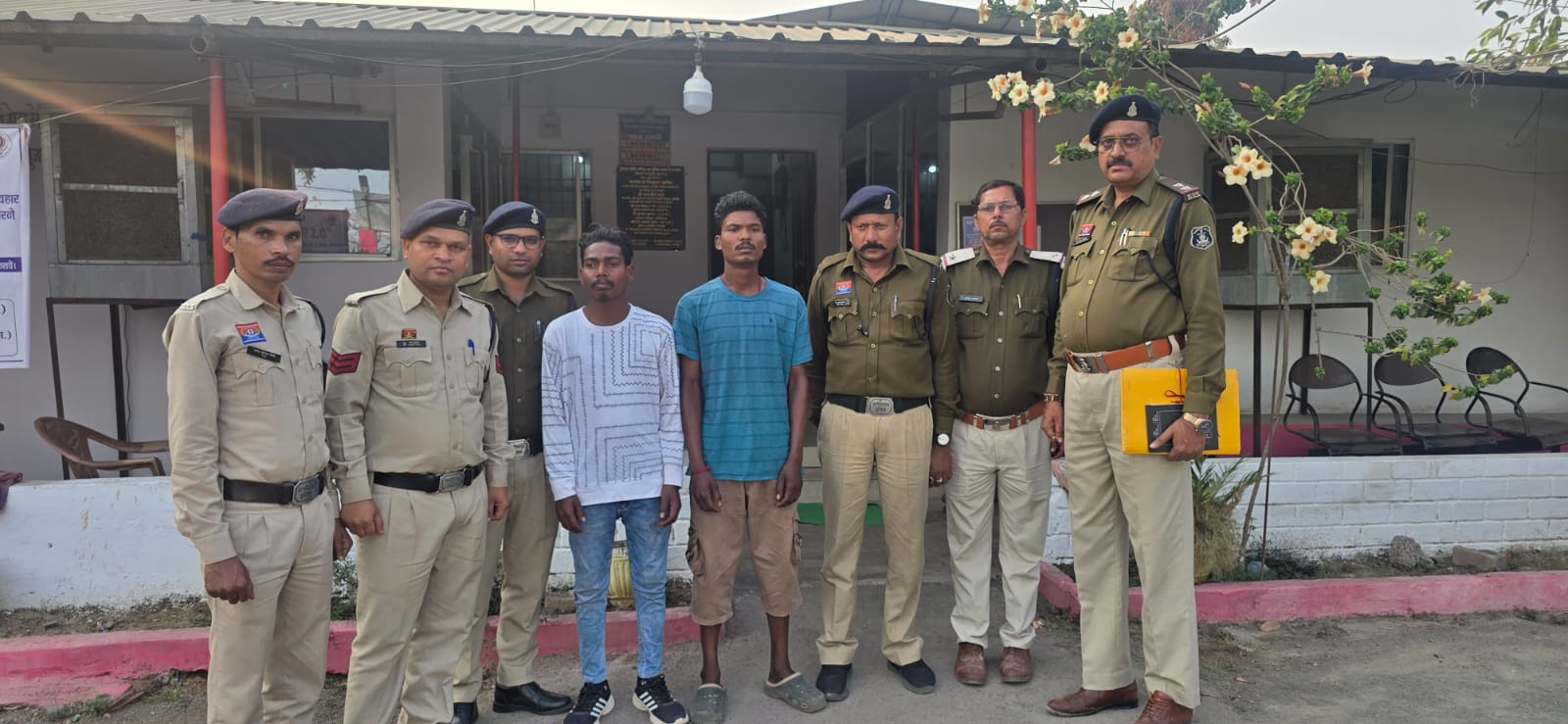  पत्थर-डंडे से पीटकर मवेशी की हत्या, पशु क्रूरता अधिनियम के तहत सरगुजा मणिपुर पुलिस की कार्यवाही — 2 आरोपी गिरफ्तार..